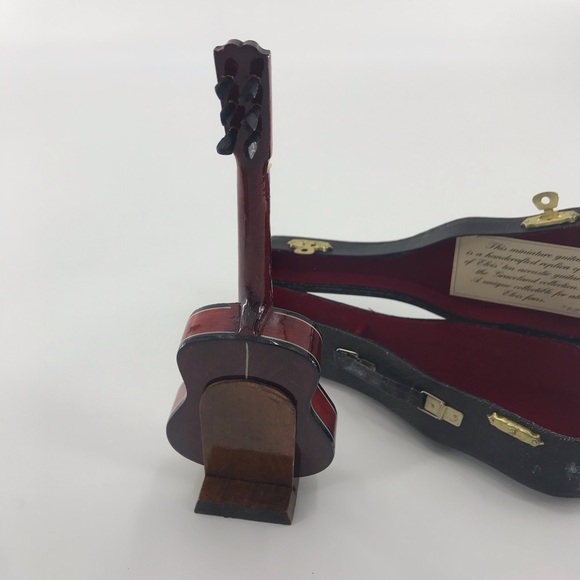 Vintage Graceland Elvis Mini Guitar Replica - Picture 5 of 8